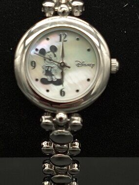 Vintage Mickey Mouse Opalescence Face Silver Tone Bracelet Watch